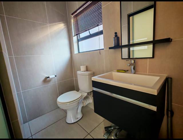 2 BEDROOM APARTMENT TO LET IN GREENSTONE HILL
